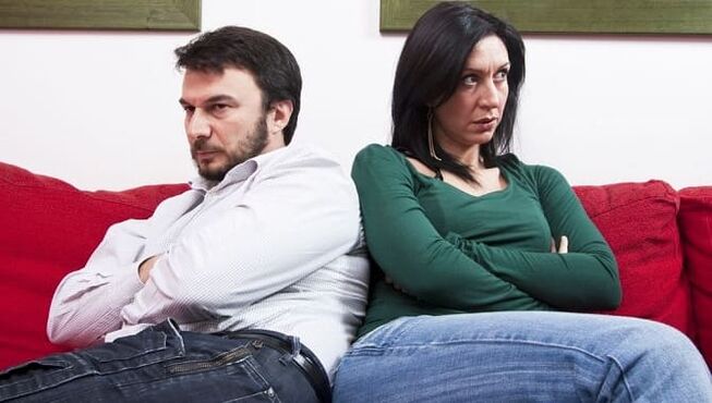 Mujer y hombre maduro con baja potencia como aumentar.